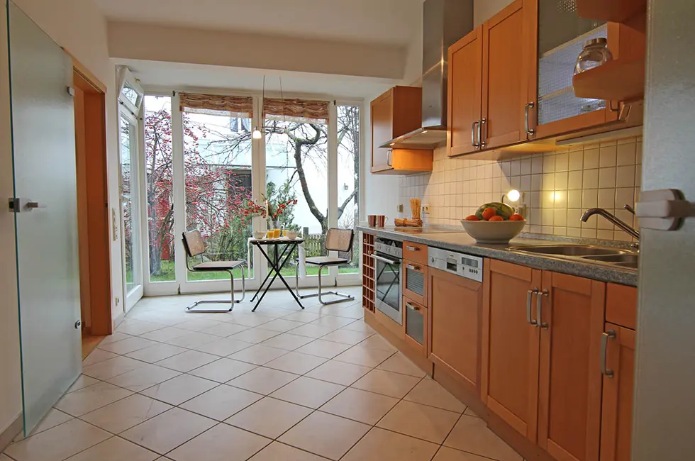 Nach dem Homestaging wird der kleine Wintergarten sichtbar